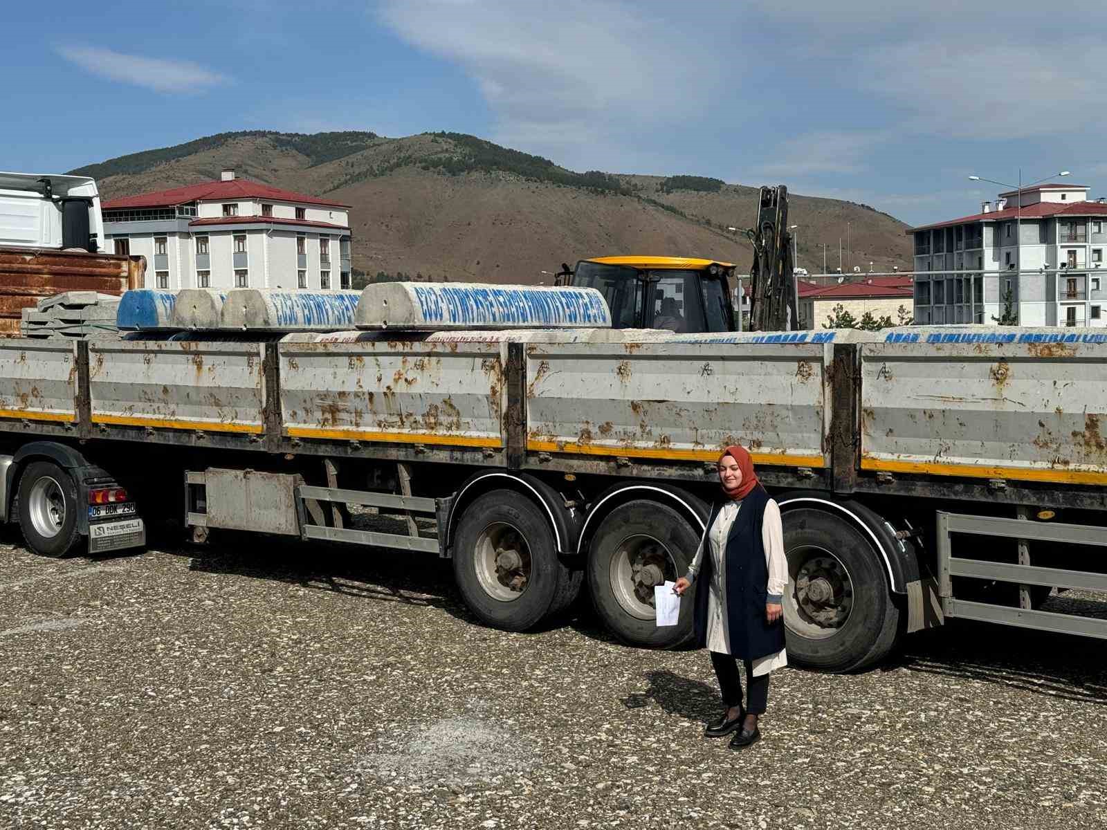 K&ouml;ylerin sıvat ihtiyacı karşılanıyor
