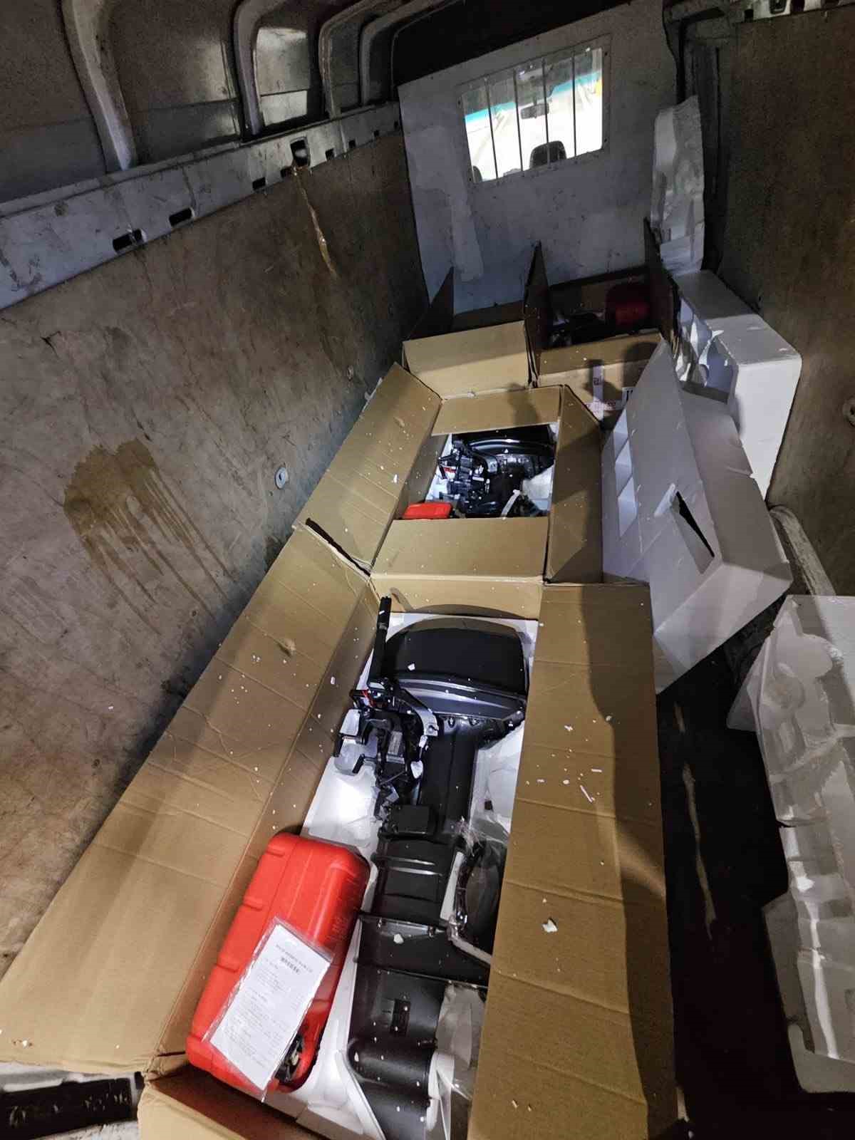 Kapıkule&rsquo;den ge&ccedil;en şişme botlar Bulgar g&uuml;mr&uuml;ğ&uuml;ne takıldı
