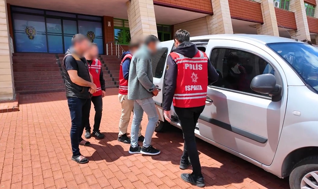Cep telefonunu kaybetti, hesabından 100 bin lira &ccedil;ekildi
