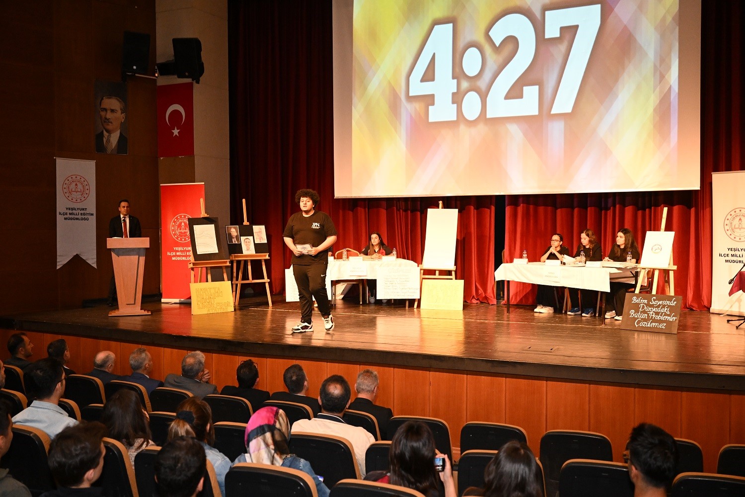 Liseler arası m&uuml;nazara yarışması sona erdi
