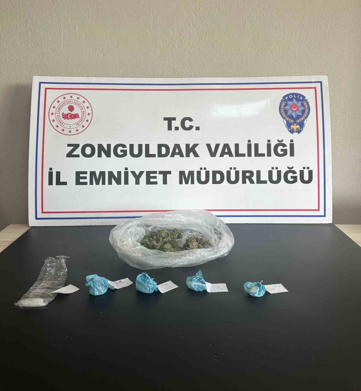 Zonguldak&rsquo;taki uyuşturucu operasyonunda 7 ş&uuml;pheli tutuklandı
