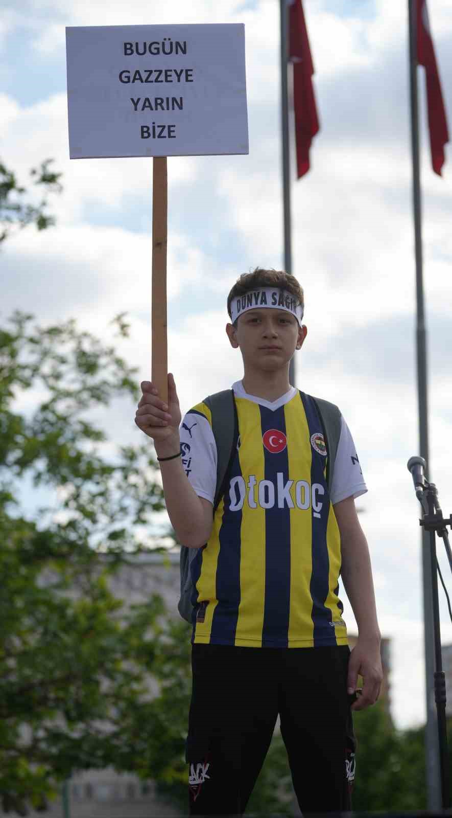 İsrail’e tepki gösteren STK’lar, 14 Mayıs’ın "Filistin Soykırım Günü" ilan edilmesini istedi