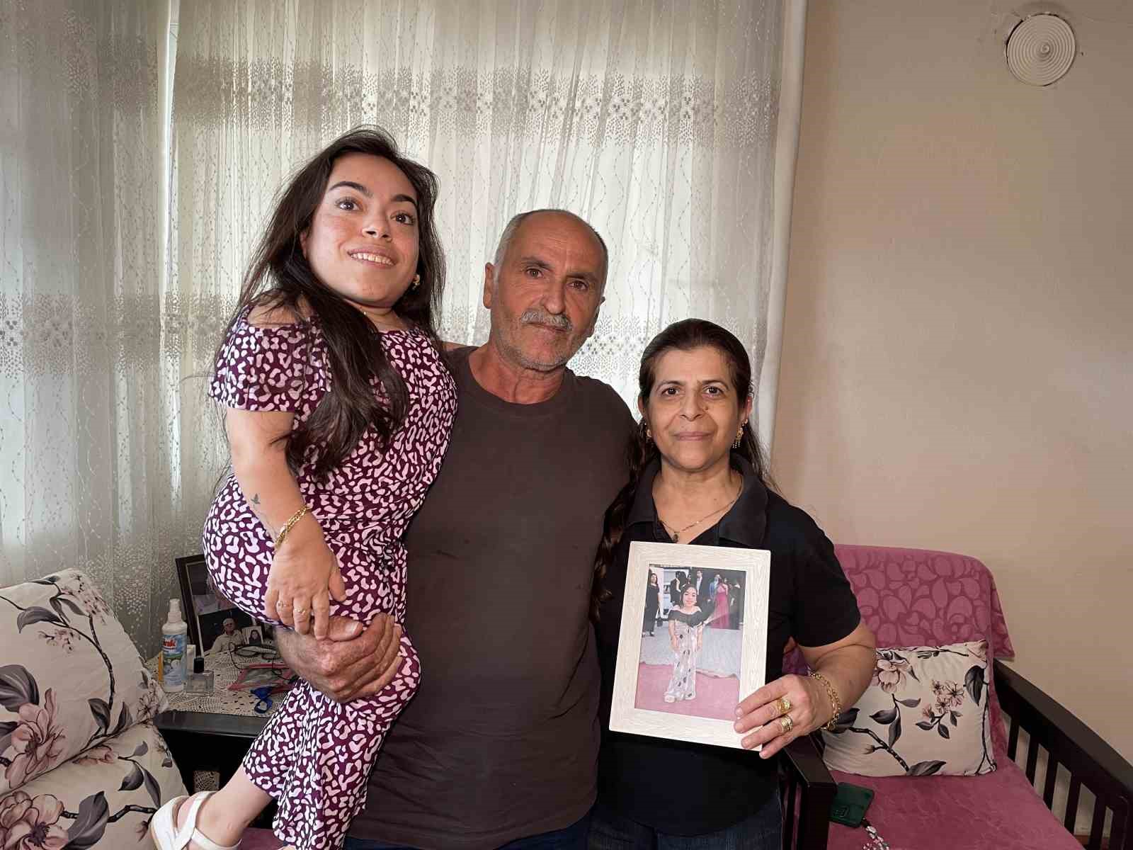 İki amansız hastalığa yakalanan 25 yaşındaki genç kız çocuk gibi görünüyor