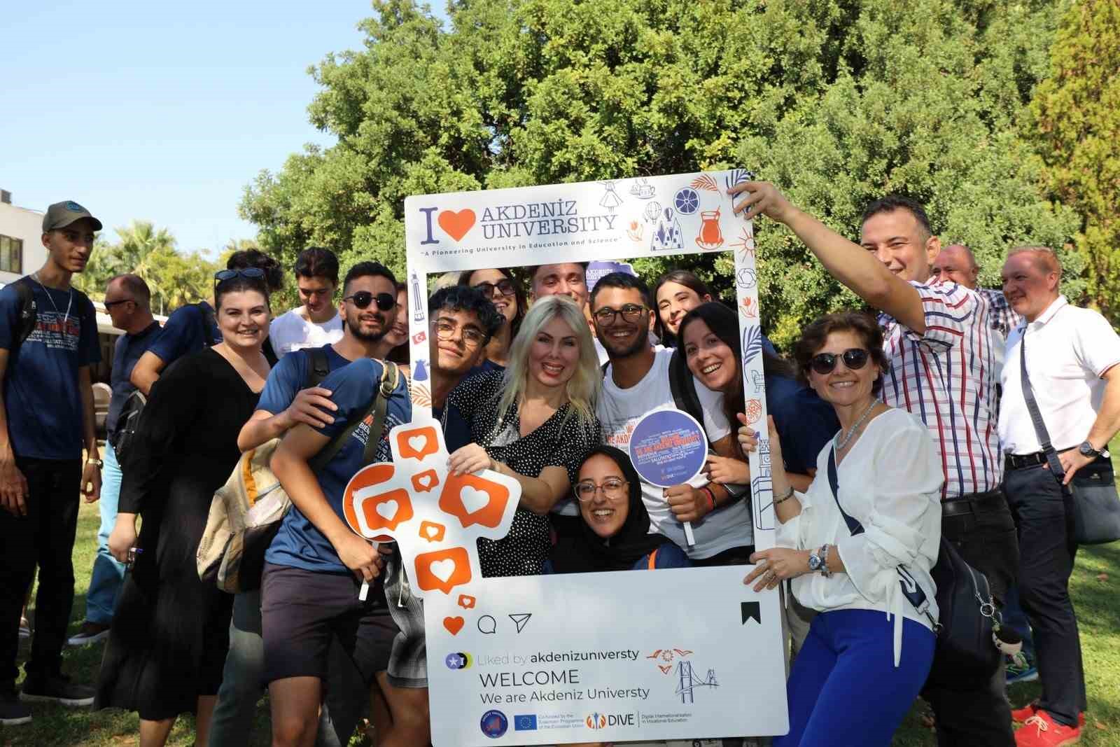 Akdeniz &Uuml;niversitesi d&uuml;nyanın en iyi gen&ccedil; &uuml;niversiteleri arasında
