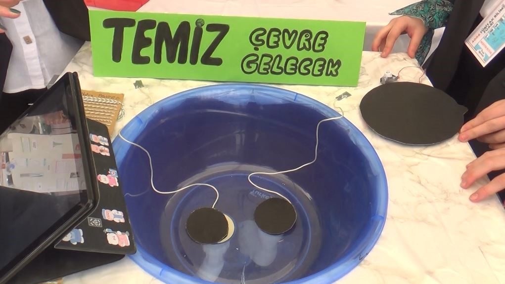 Liselilerden evsel atıkları ayrıştıran lavabo tasarımı