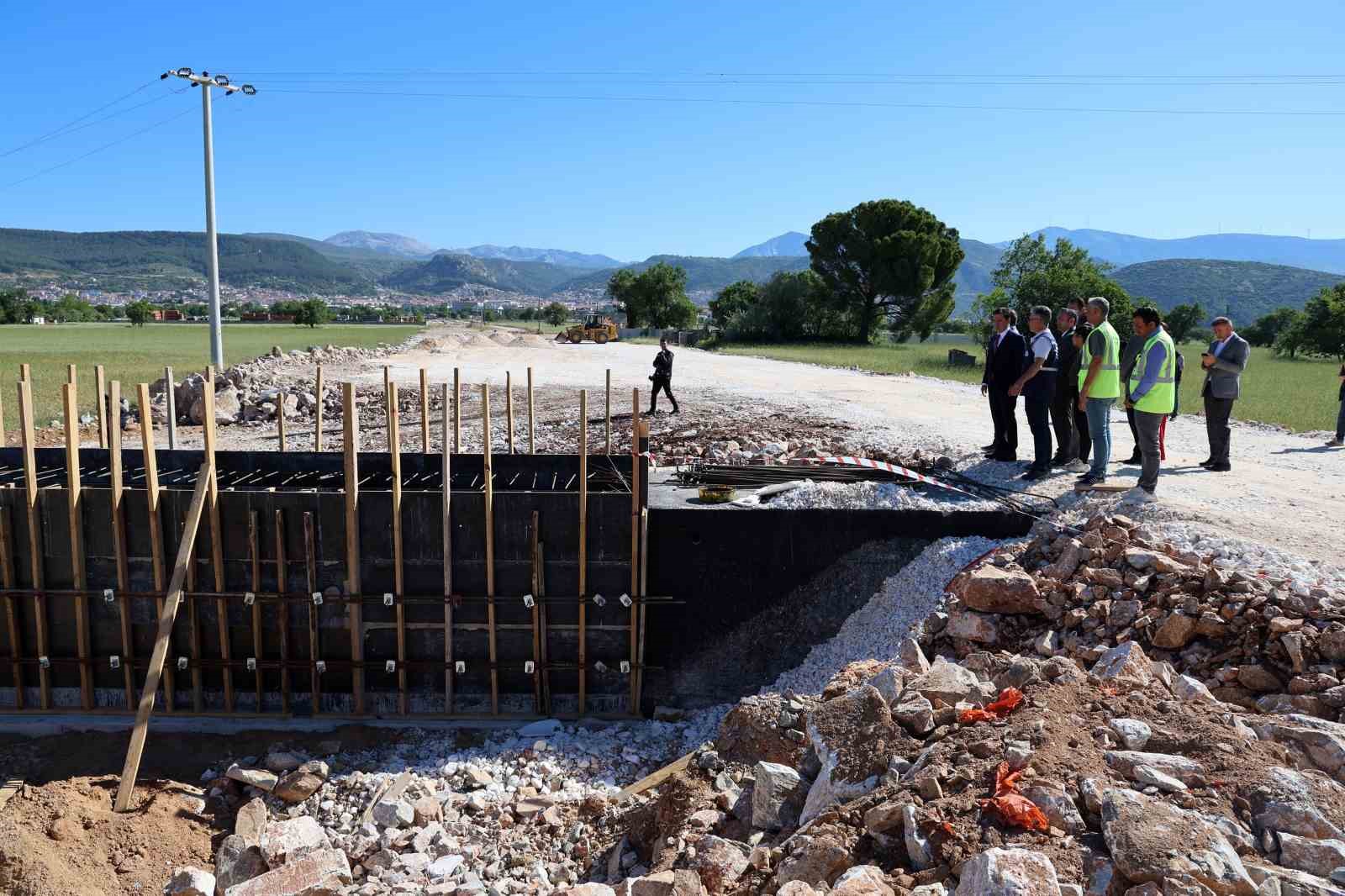 Menteşe otogar yolu Kurban Bayramına hazır
