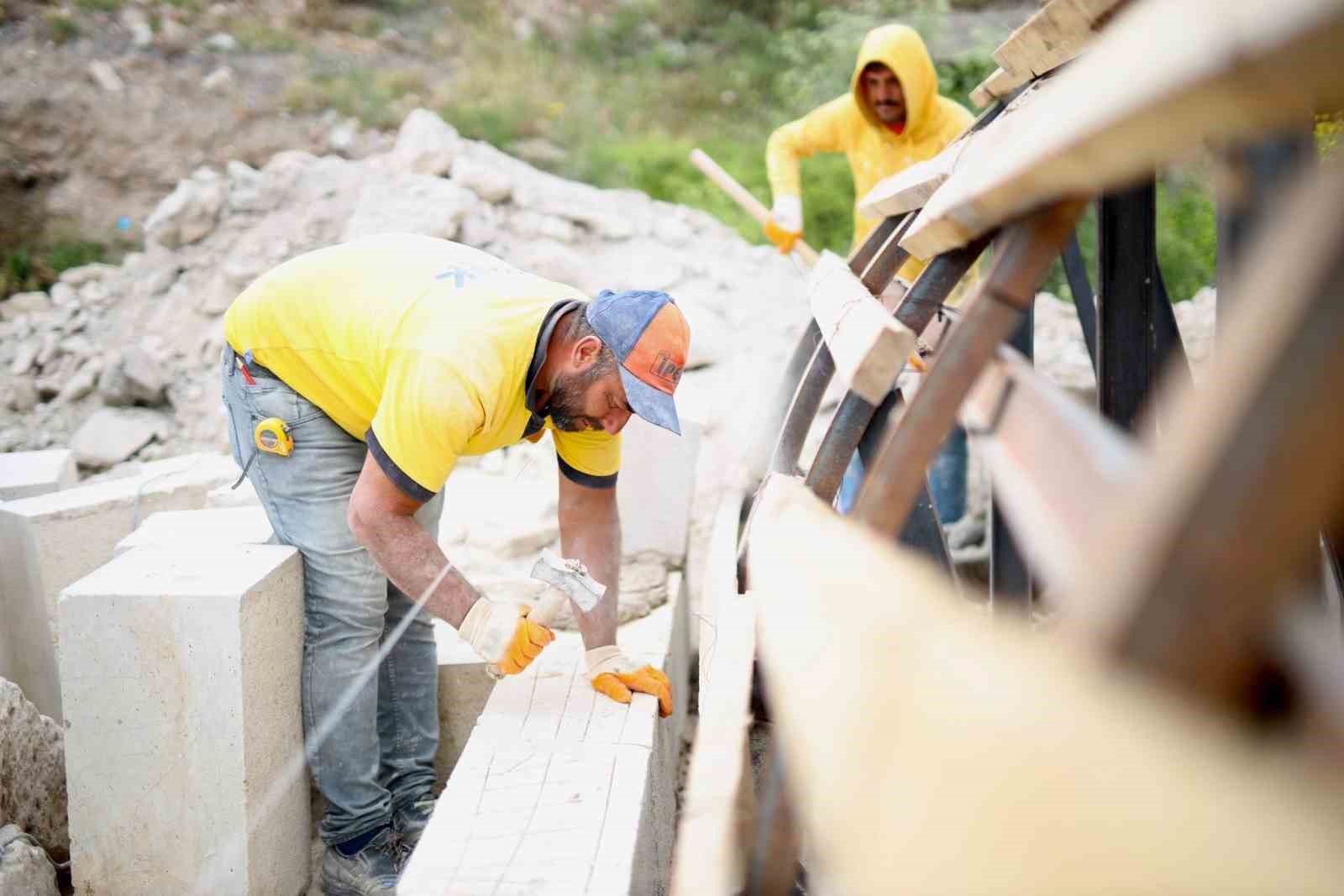 Aksaray’daki tarihi Osmanlı köprüsü restore ediliyor
