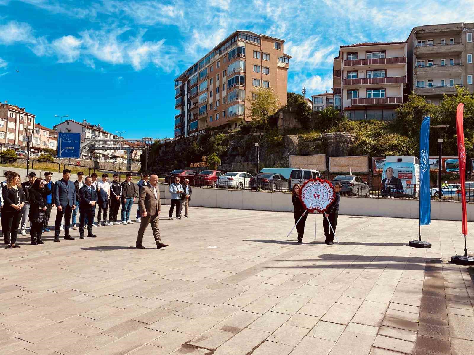 Alaplı&rsquo;da Gen&ccedil;lik Haftası başladı
