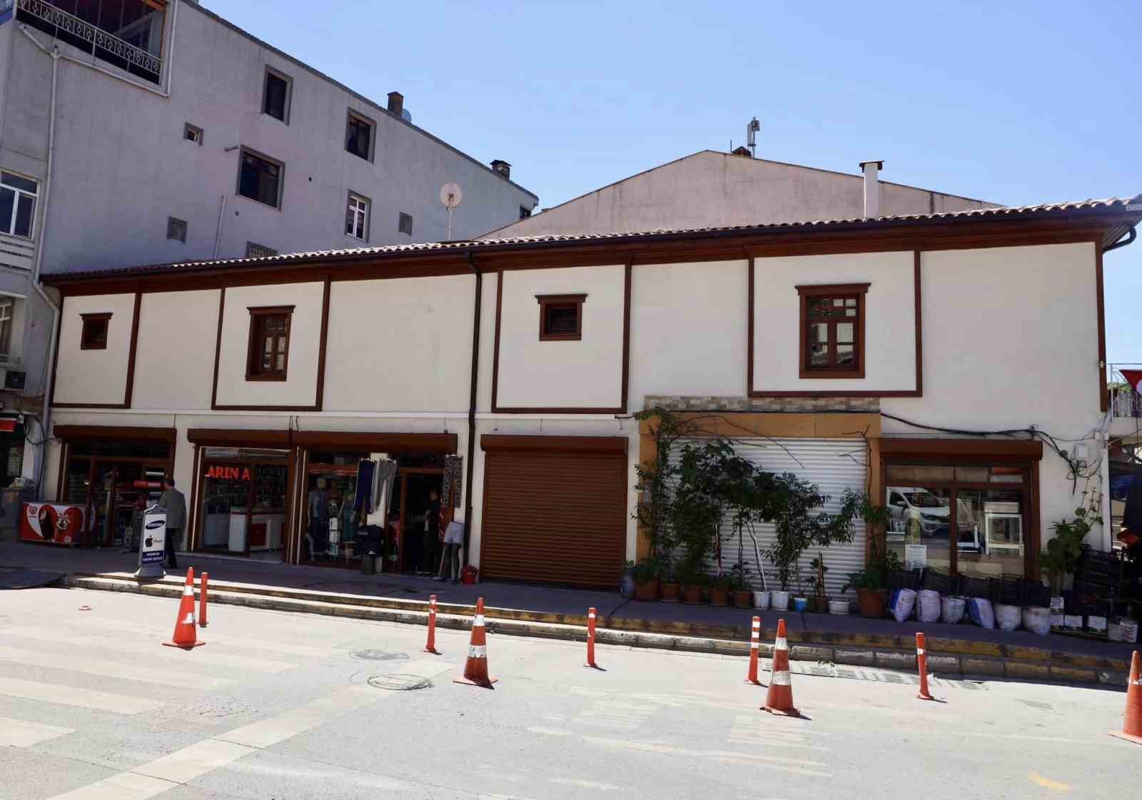 Ünü dünyaya yayılan Hereke’deki o sokak "tarih koridoru" oldu
