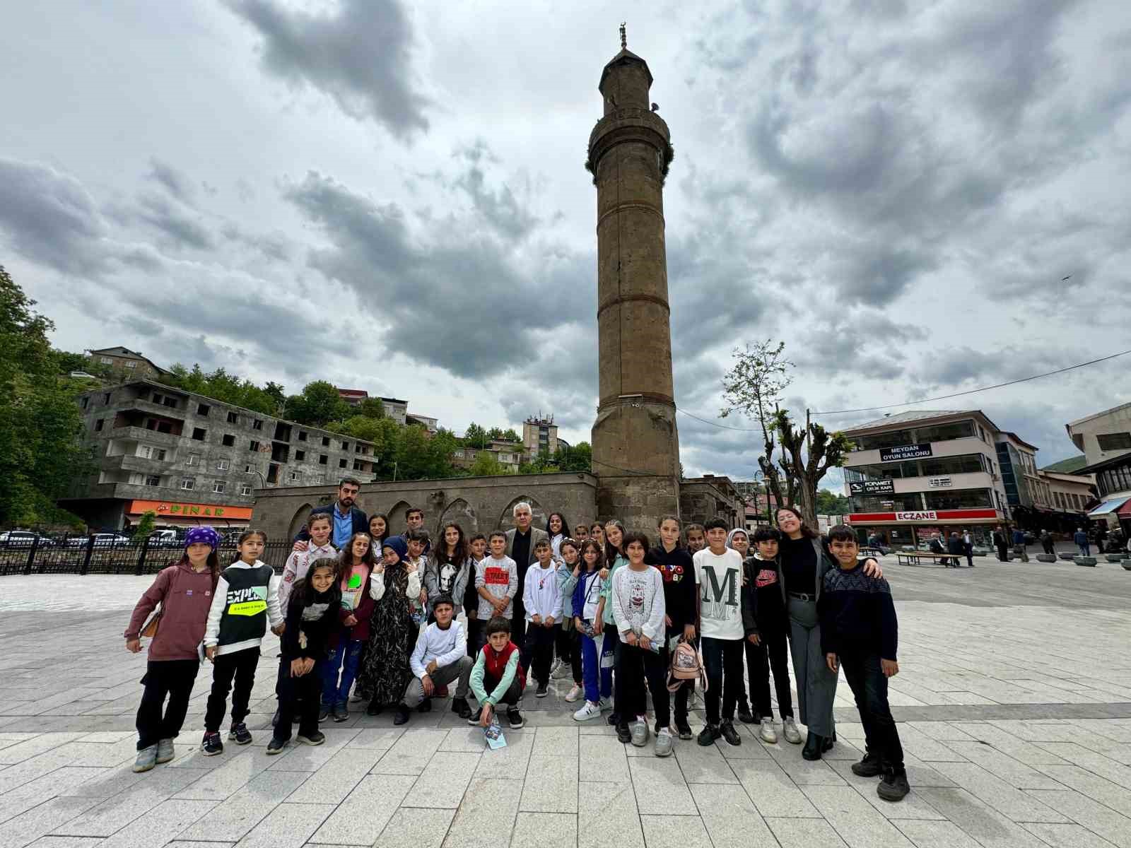 Bitlis&rsquo;te &lsquo;İlimizi Tanıyalım Projesi&rsquo; devam ediyor
