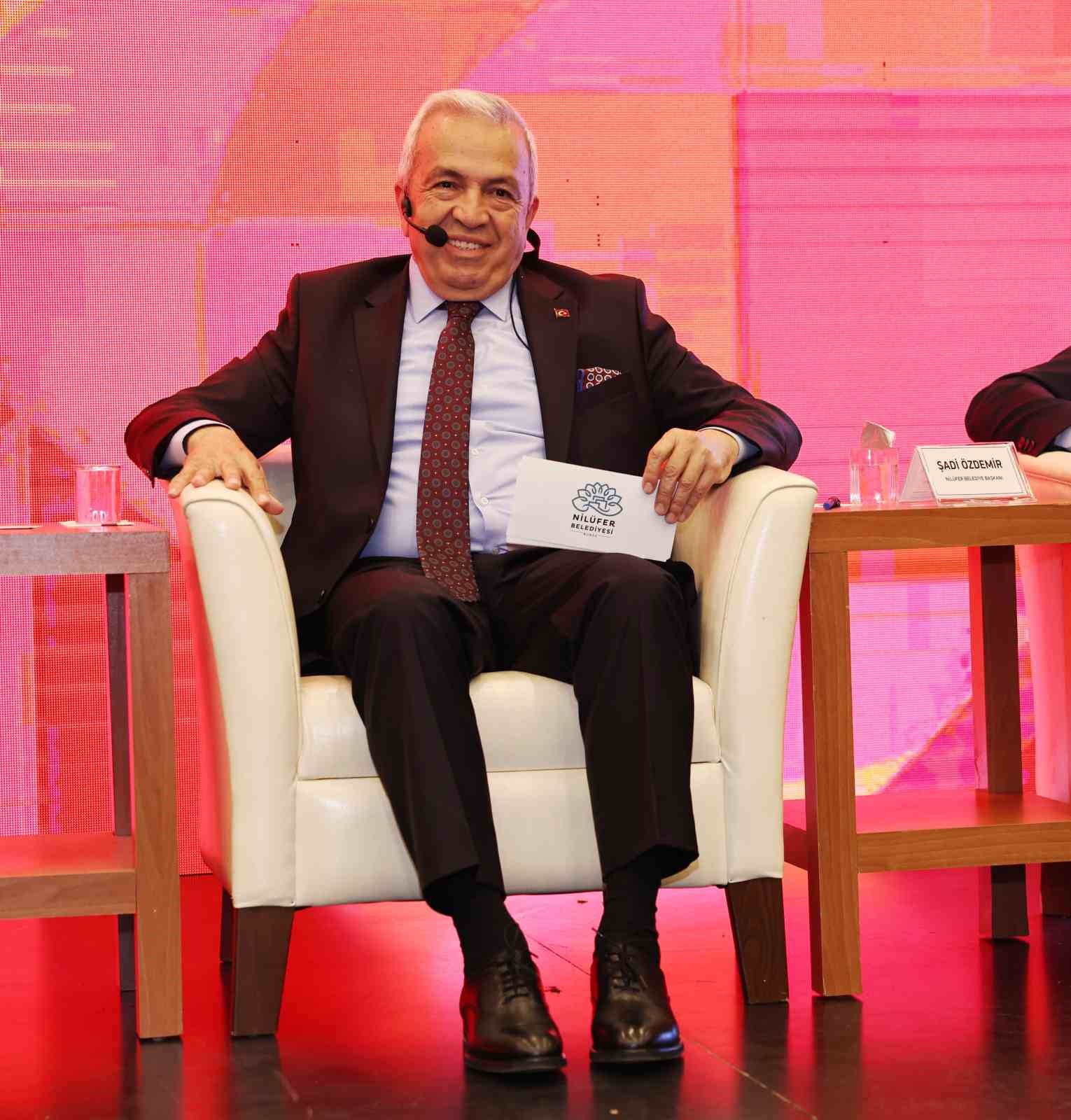 Başkan Şadi Özdemir Nilüfer’de kadına bakış açısını anlattı