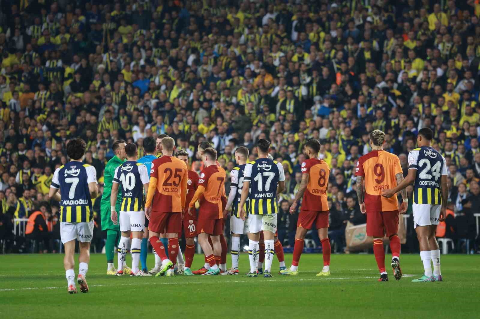 Fenerbahçe 15 yıl sonra ilk peşinde
