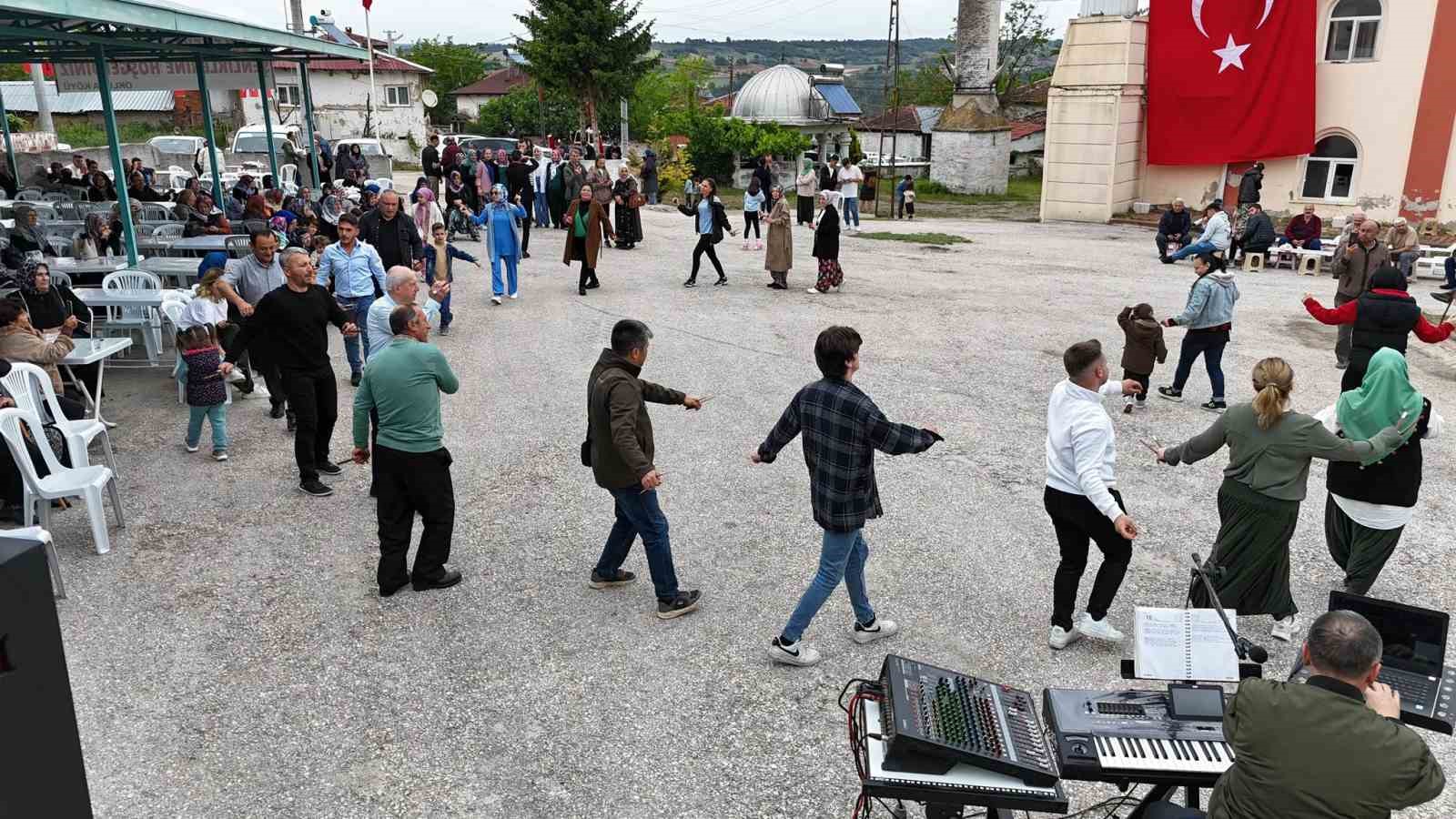 Okluca Köyü’ndeki Hıdrellez kutlamaları