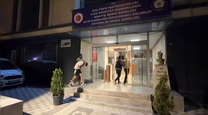 Maltepe’de zula evine operasyon: 2 şüpheli yakalandı
