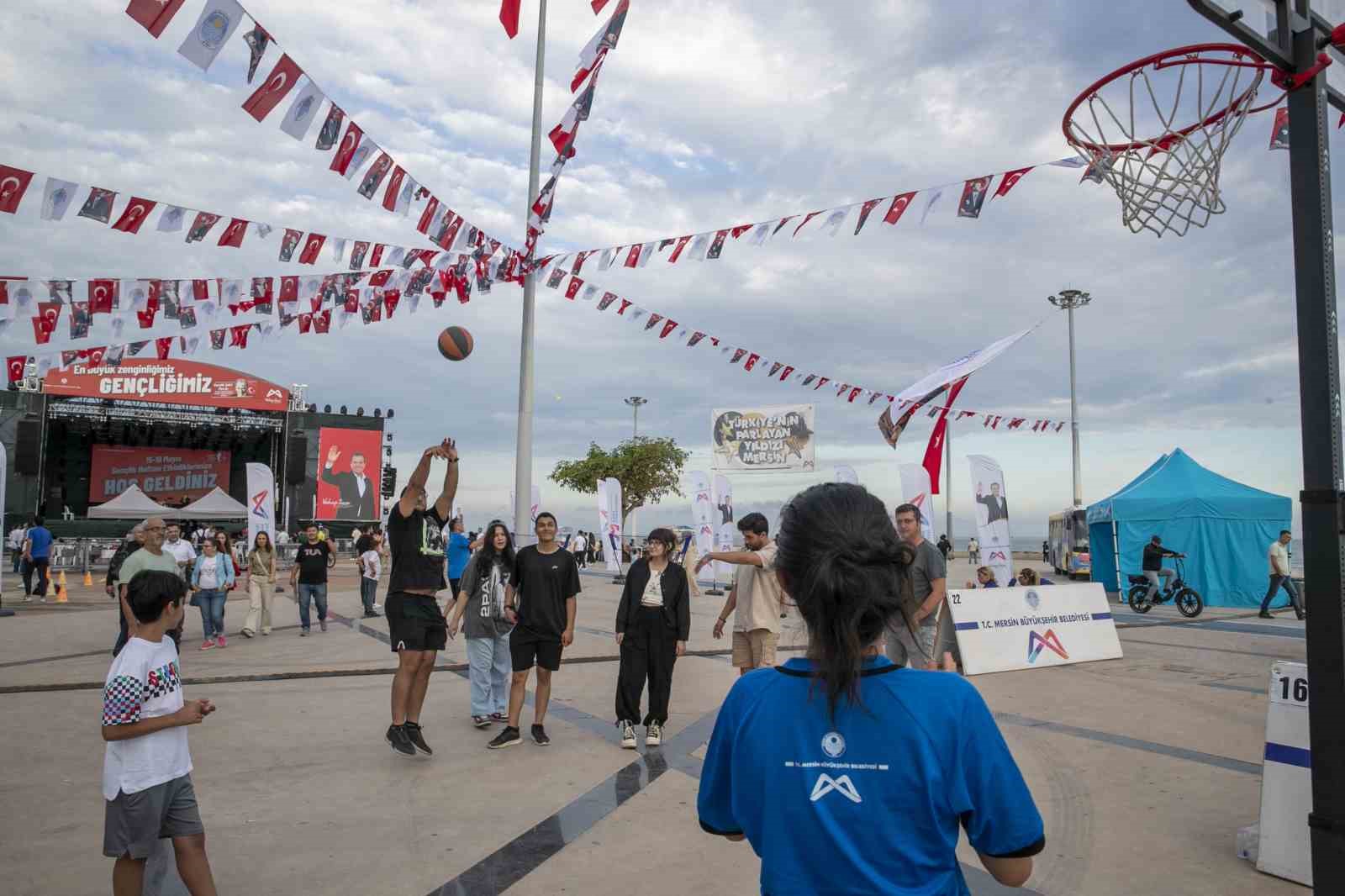 Mersin’de 19 Mayıs etkinlikleri başladı