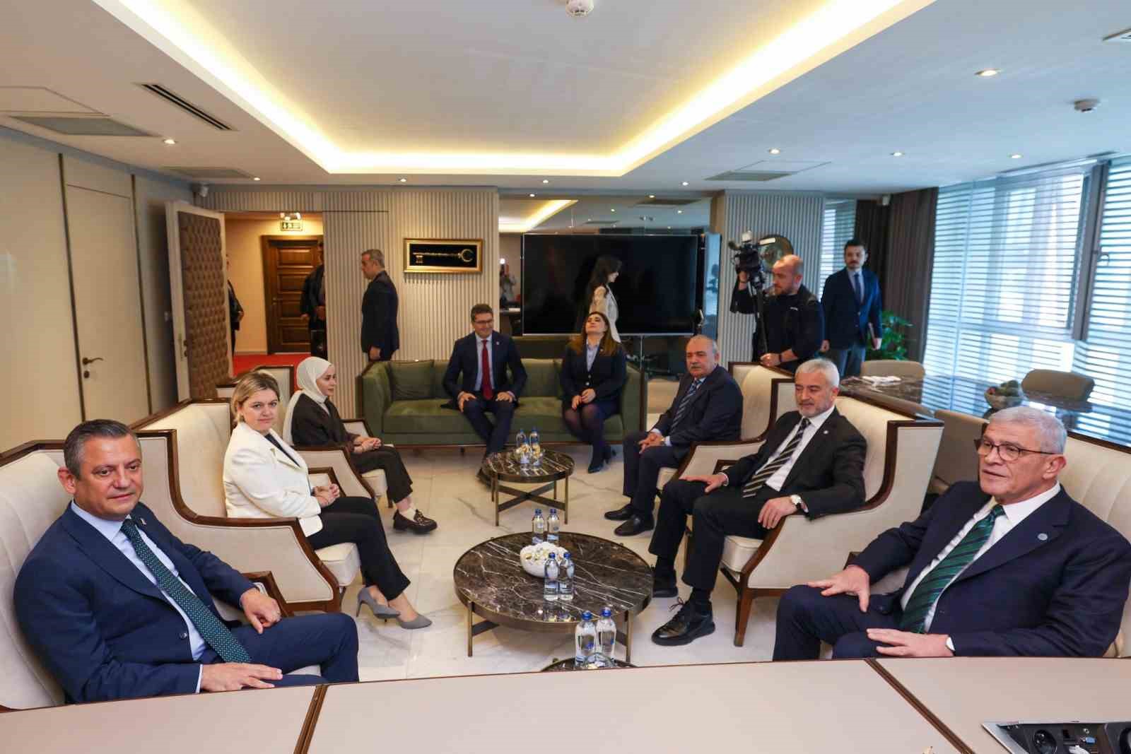 İYİ Parti lideri Dervişoğlu ile CHP Genel Başkanı Özel’in görüşmesi başladı
