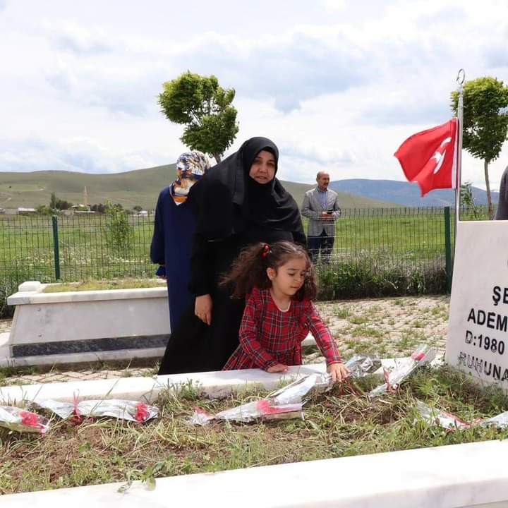 Edebük’de katledilen 9 vatandaş dualarla anıldı
