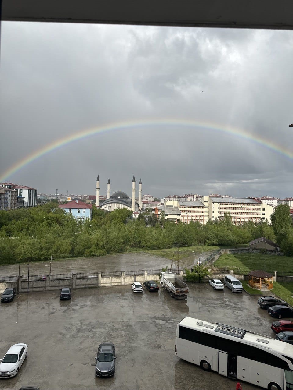 Ağrı’da yağmur sonrası gökkuşağı şöleni
