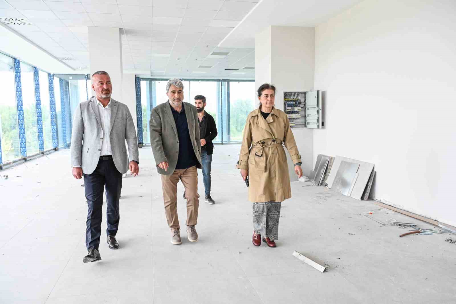 Karacabey, modern k&uuml;lt&uuml;r merkezine kavuşuyor
