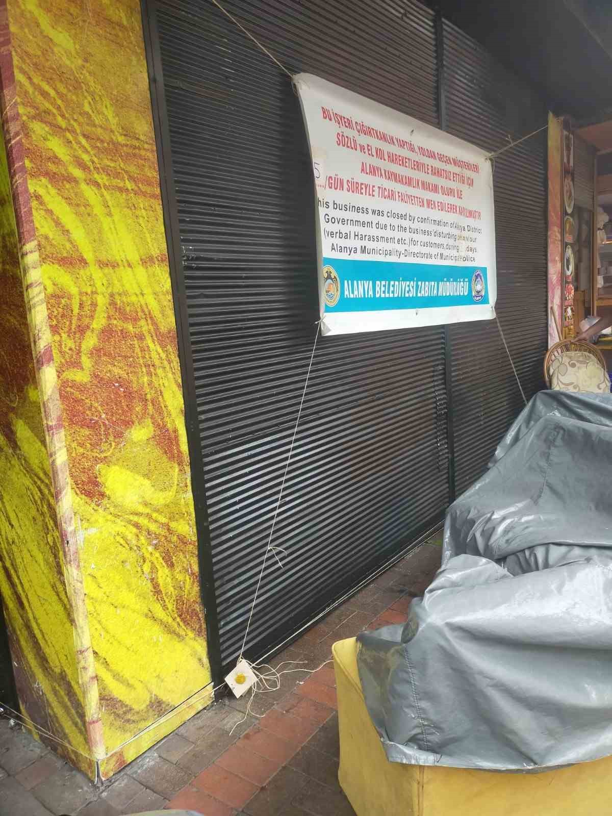 Alanya&rsquo;da belediyeden turiste fahiş fiyattan satış yapan işletmeye ceza
