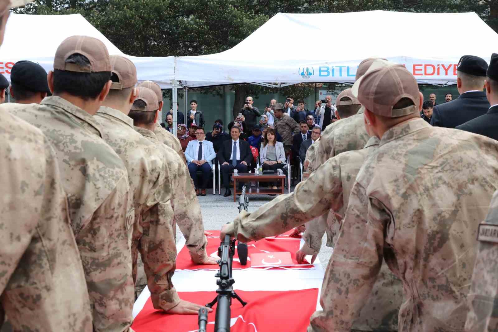 Yemin ettiler, asker olmanın gururunu yaşadılar
