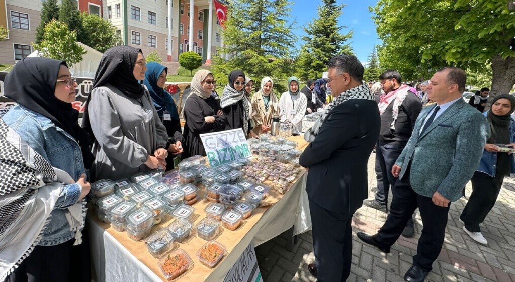 DP&Uuml;&rsquo;den Filistin&rsquo;e yardım
