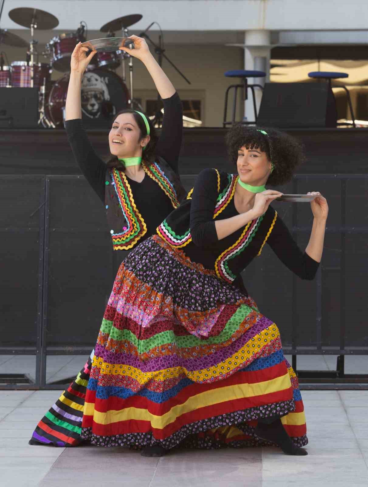 Yaşar &Uuml;niversitesinde bahar şenliği coşkusu
