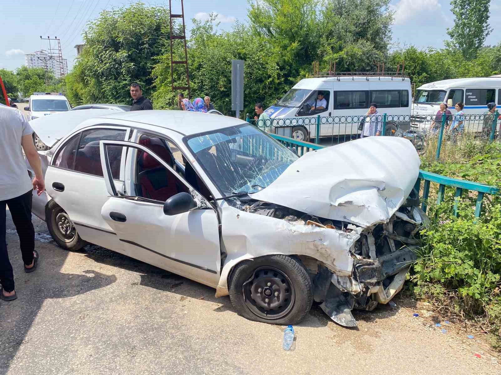 Kozan&rsquo;da trafik kazası: 5 yaralı
