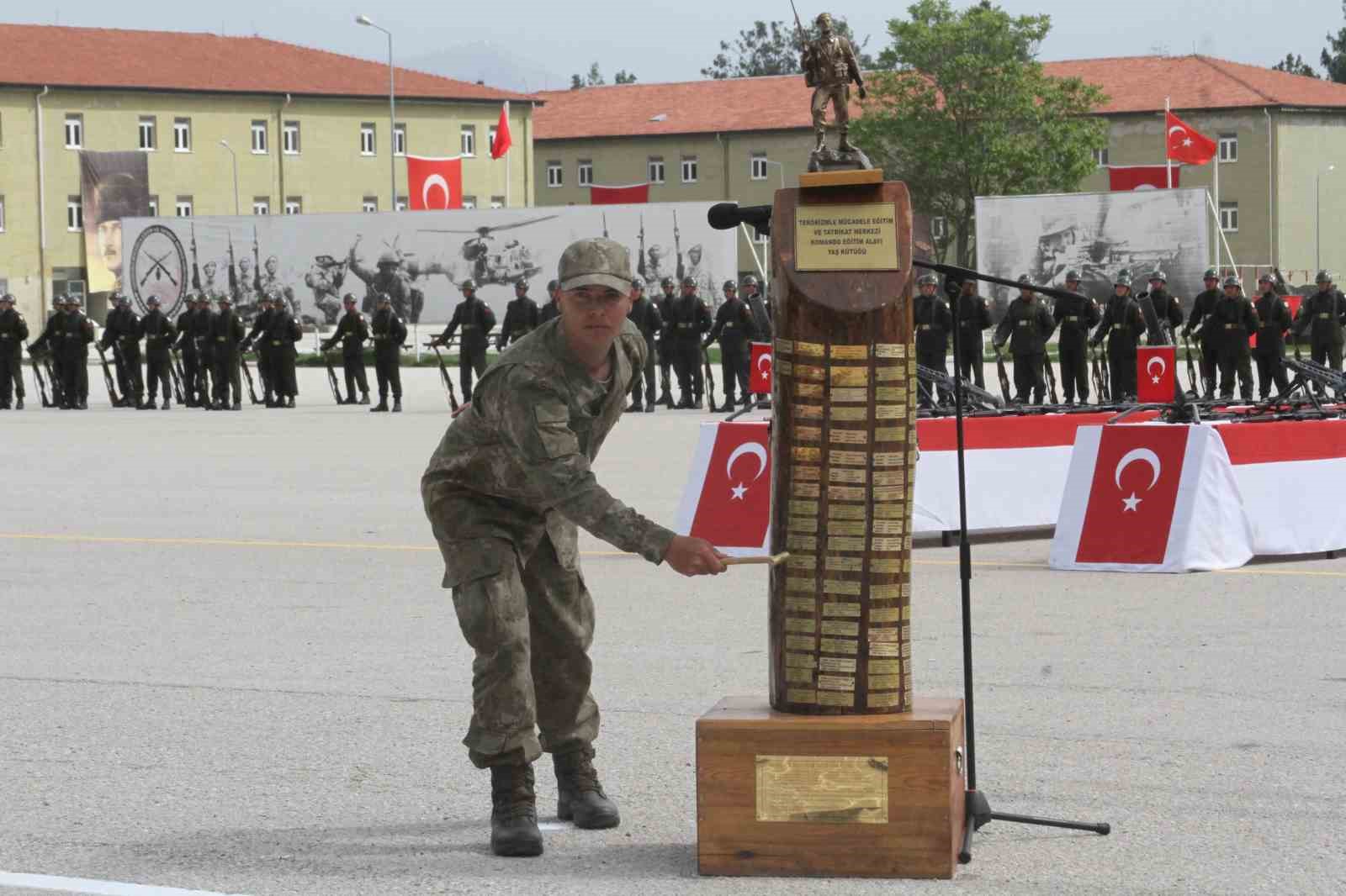Isparta&rsquo;da 169 s&ouml;zleşmeli er yemin etti
