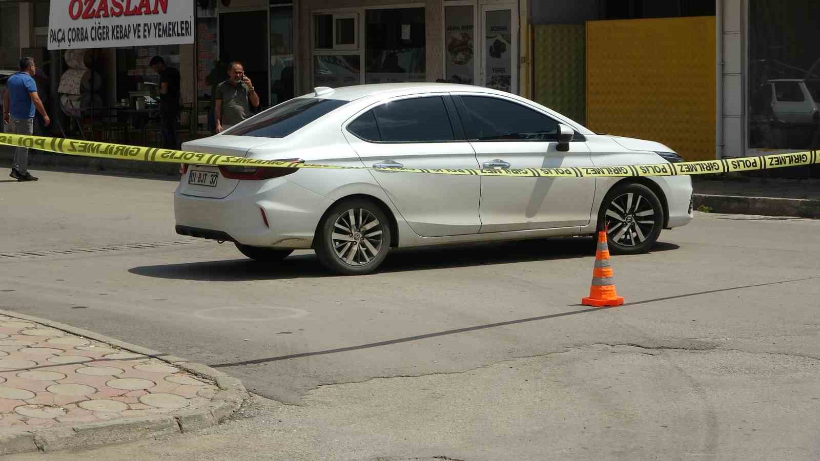 &Ccedil;orbacı &ouml;n&uuml;nde silahlı saldırı: 2 yaralı
