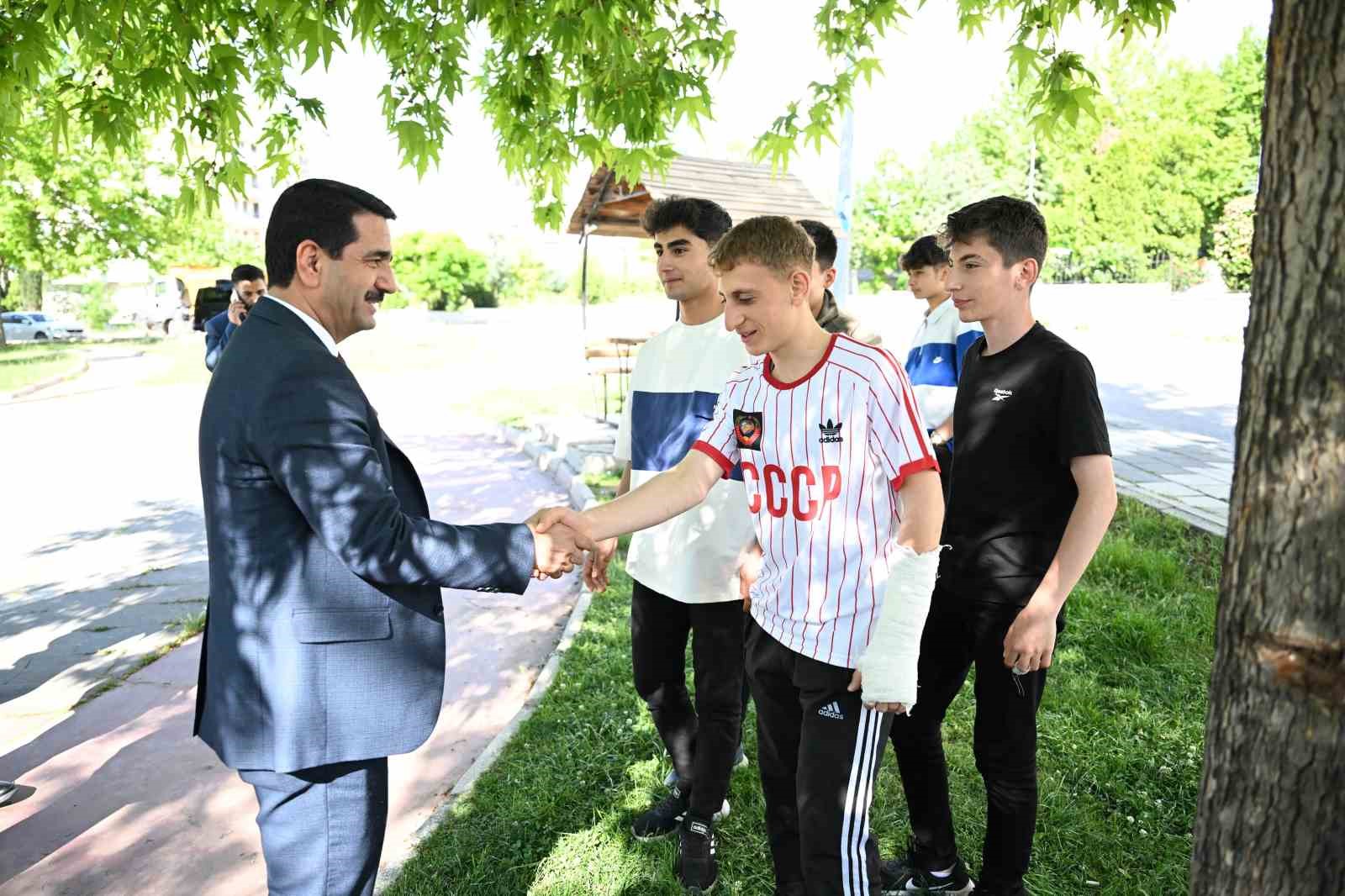 Taşkın&rsquo;dan parklarda inceleme
