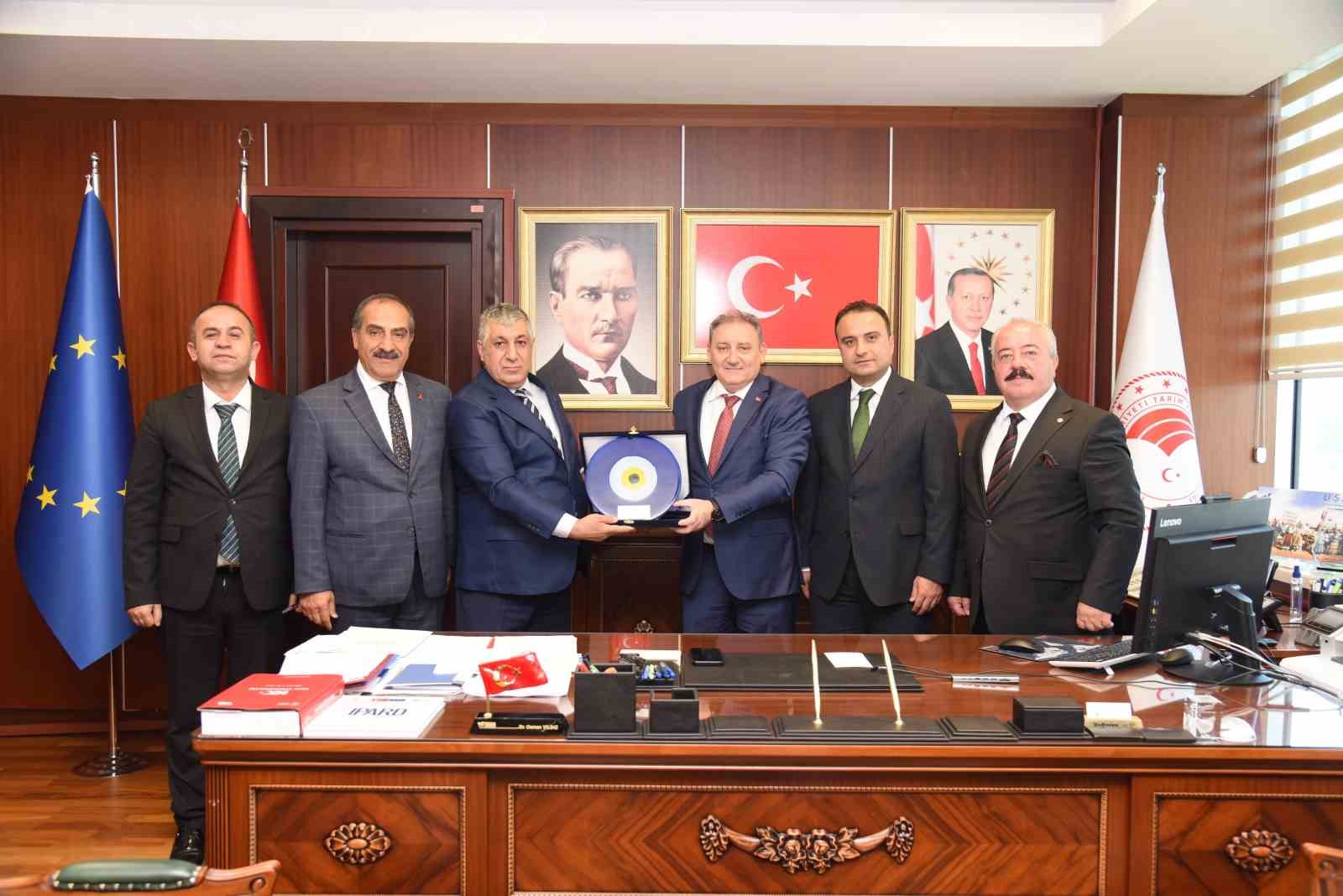 D&uuml;nya Bankası&rsquo;ndan Dikili TDİOSB&rsquo;ye 30 milyon dolar
