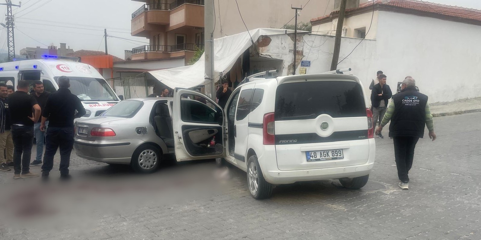 Yatağan&rsquo;da trafik kazası: 1&rsquo;i ağır 3 yaralı
