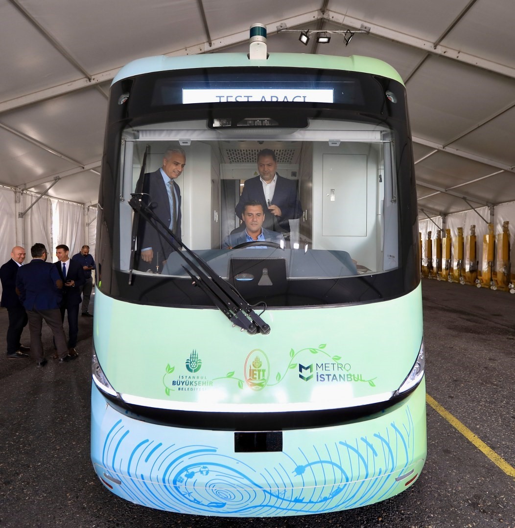 Manisa&rsquo;nın ulaşım sorunlarının &ccedil;&ouml;z&uuml;m&uuml; i&ccedil;in &ccedil;alışıyorlar
