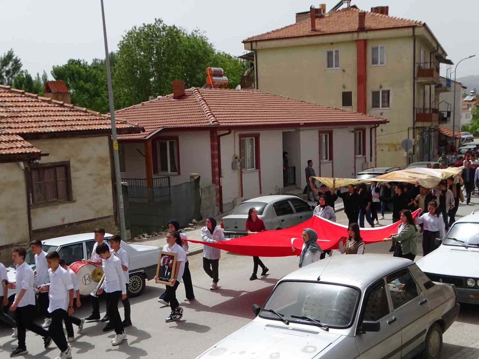 Hisarcık&rsquo;ta Gen&ccedil;lik Y&uuml;r&uuml;y&uuml;ş&uuml;
