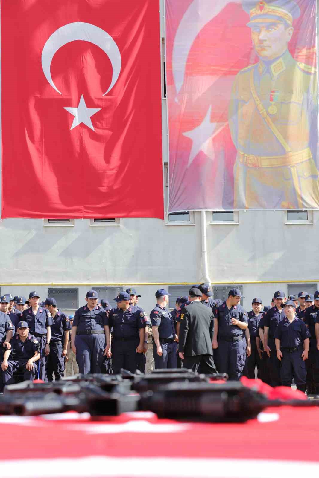 Aksaray&rsquo;da &ouml;zel gen&ccedil;lerin askerlik heyecanı
