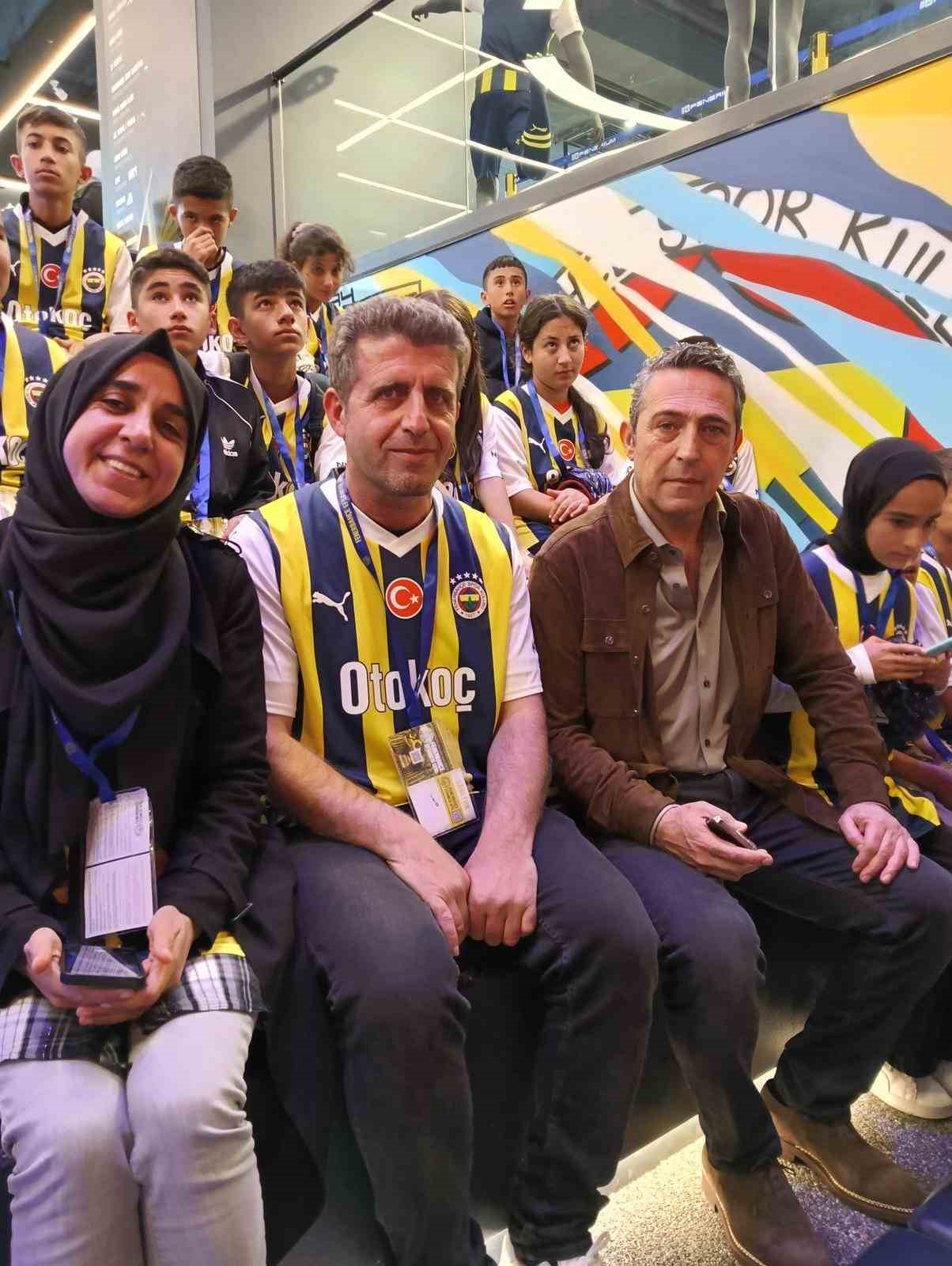 Malatyalı depremzede çocuklara Fenerbahçe Başkanı Ali Koç’tan sürpriz
