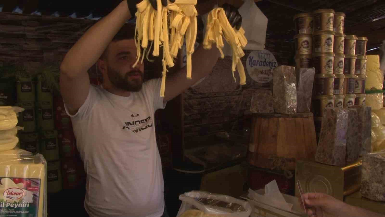 Sancaktepe&rsquo;de kurulan indirim fuarı vatandaşları ağırlıyor
