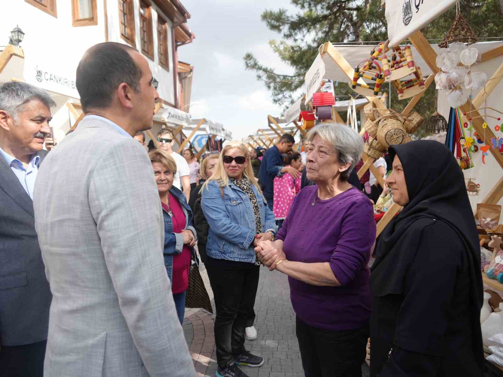 Turistik Tuz Ekspresi yolcuları Çankırı’ya hayran kaldı
