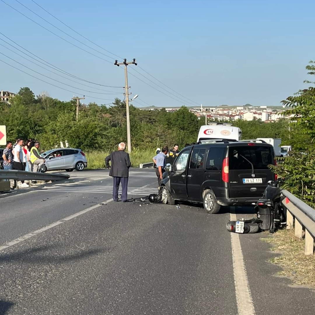 L&uuml;leburgaz&rsquo;da motosikletle otomobil &ccedil;arpıştı: 1 yaralı

