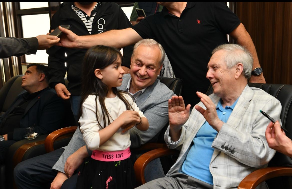 Aziz Yıldırım&rsquo;dan, Başkan Ş&uuml;kr&uuml; Erdem&rsquo;e ziyaret 