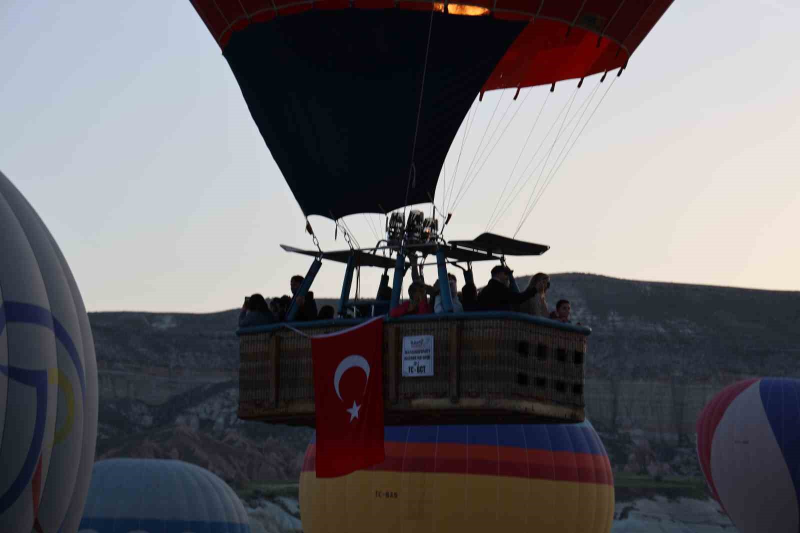 Kutlamalar gökyüzünde başladı
