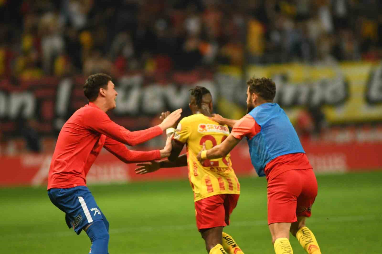 Kayserispor ligde kalmayı garantiledi
