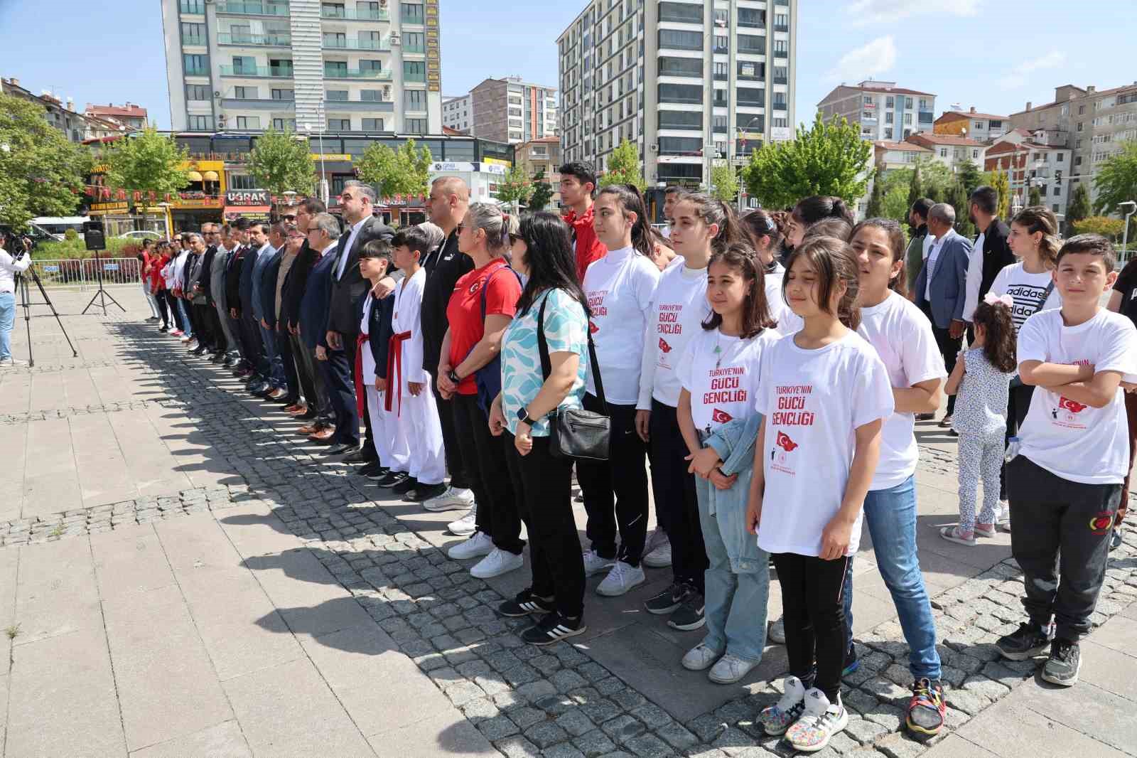 Elazığ’da 19 Mayıs Atatürk’ü Anma, Gençlik ve Spor Bayramı etkinlikleri