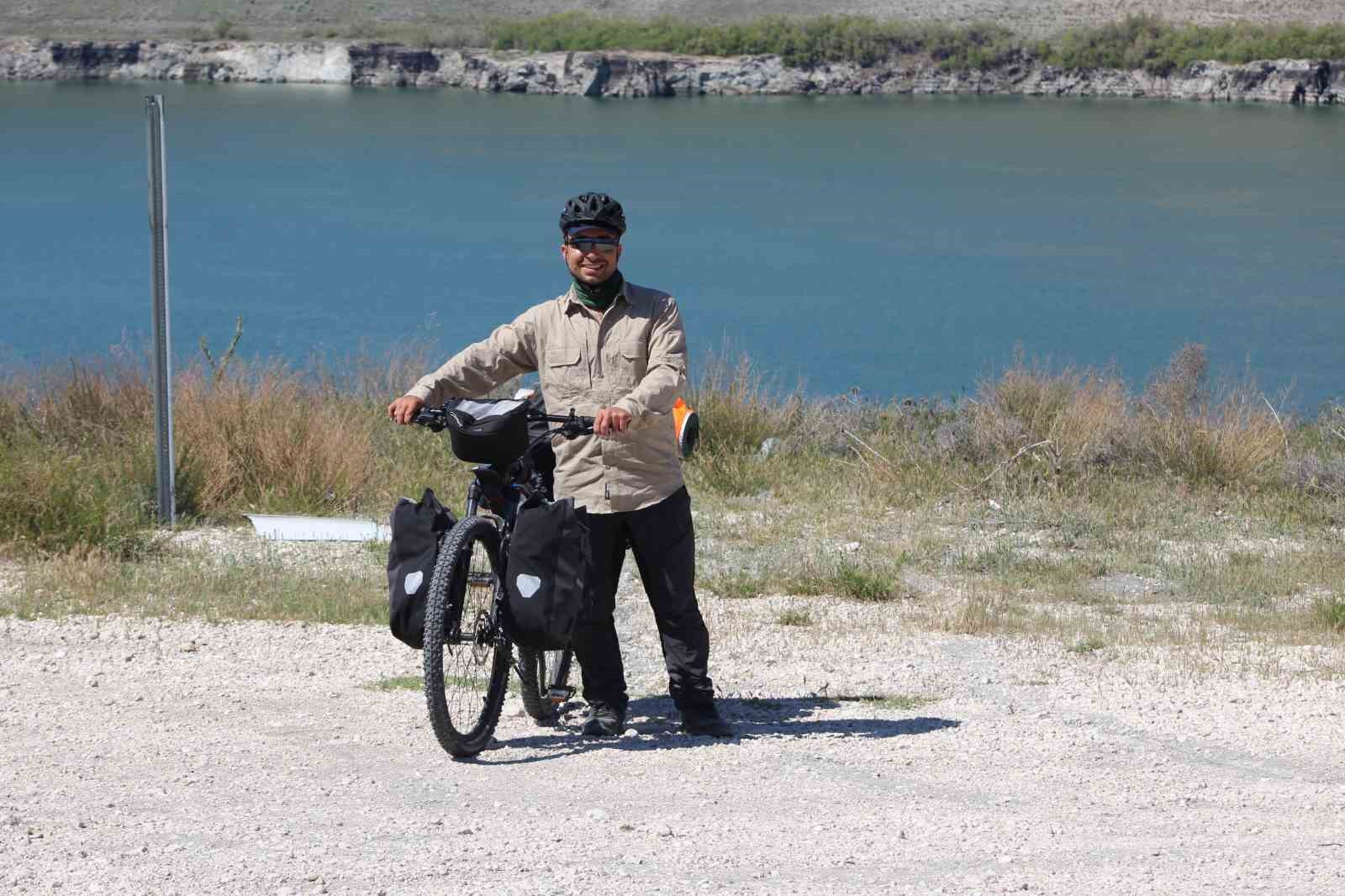 Gaziantep’ten bisikleti ile Türkiye turuna çıktı
