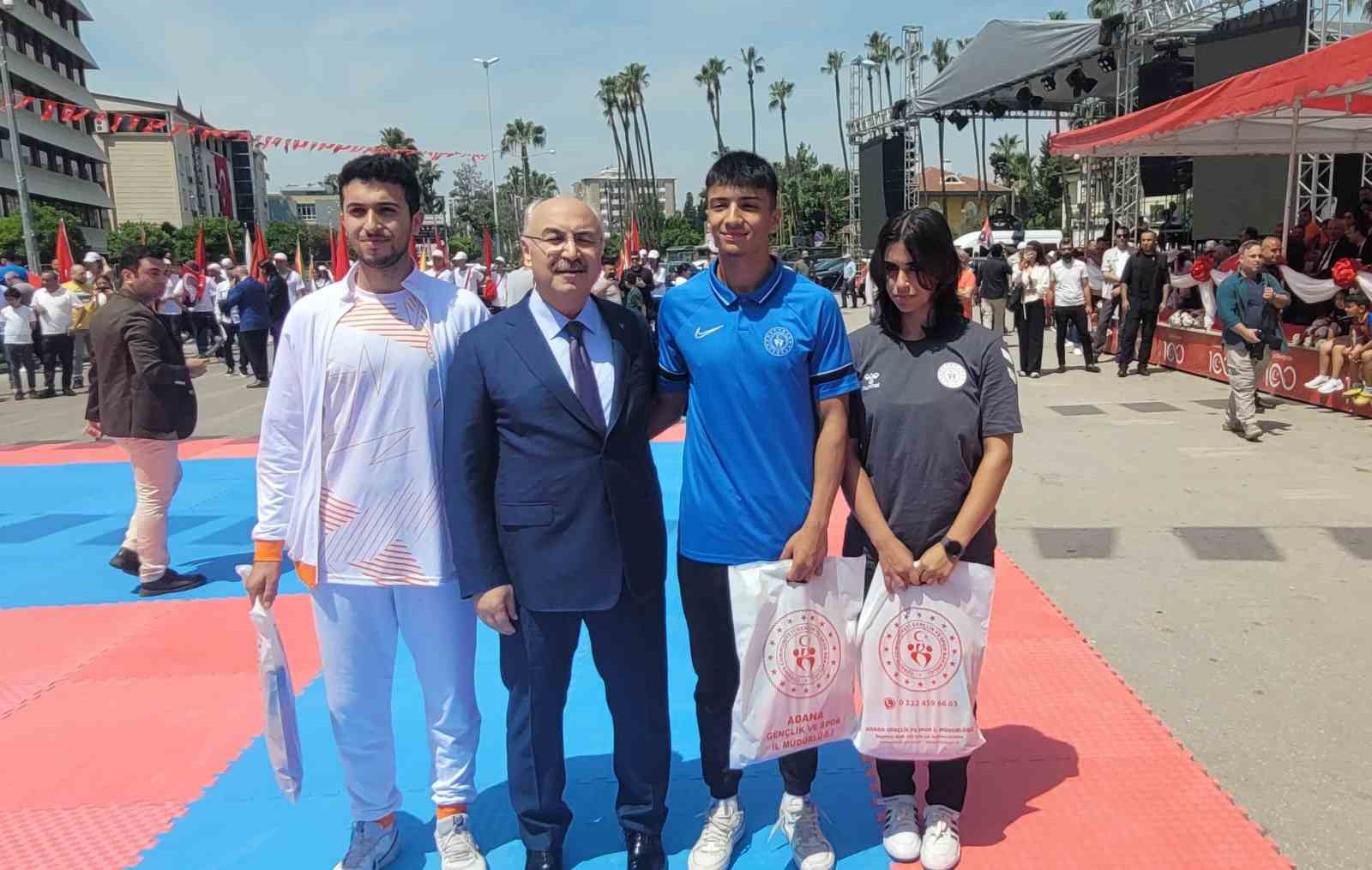 Adana&rsquo;da 19 Mayıs Atat&uuml;rk&rsquo;&uuml; Anma, Gen&ccedil;lik ve Spor Bayramı coşkusu
