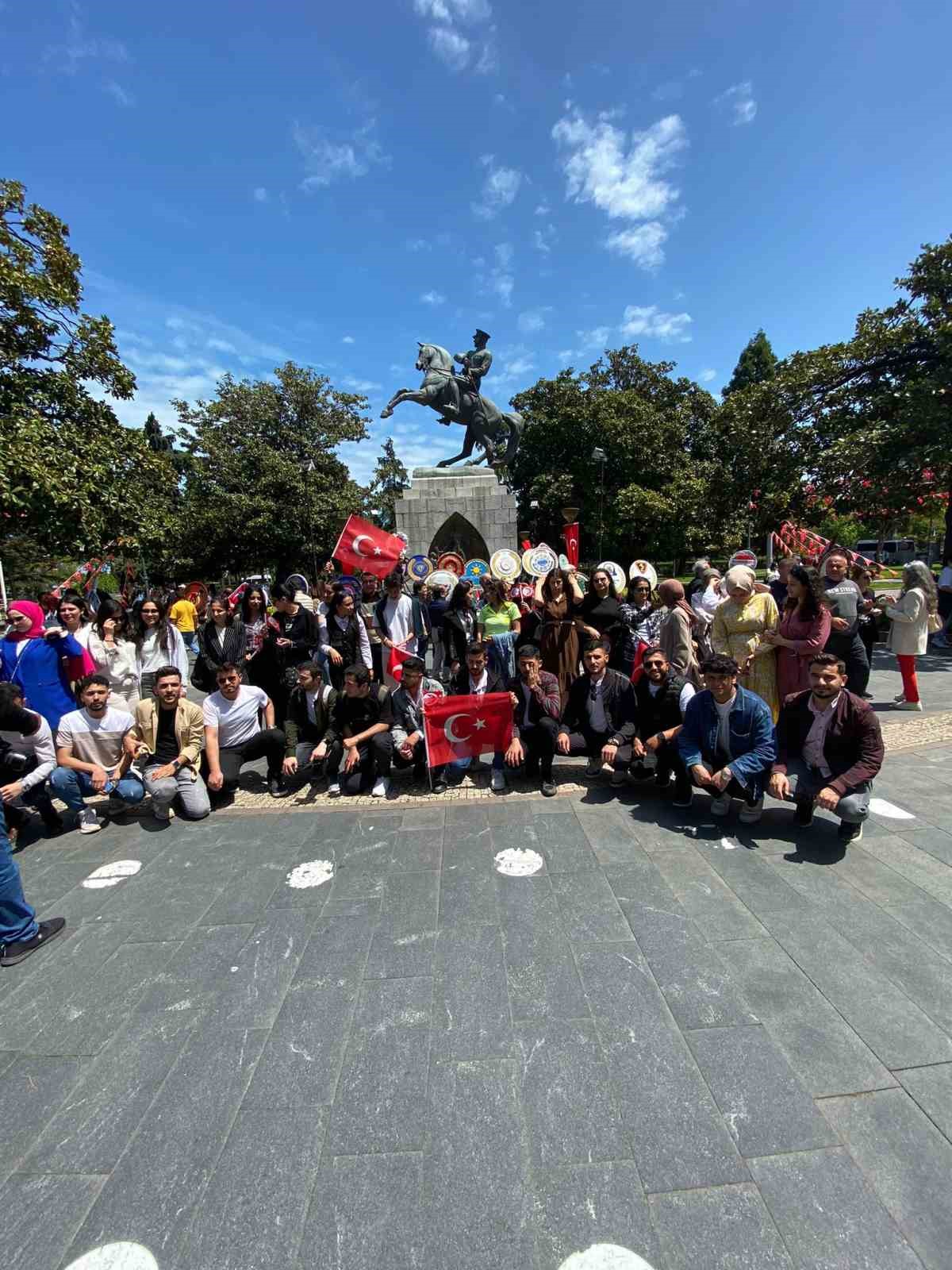 Şehitkamil&rsquo;den 100 Gen&ccedil; ile Samsun&rsquo;a tarihi gezi
