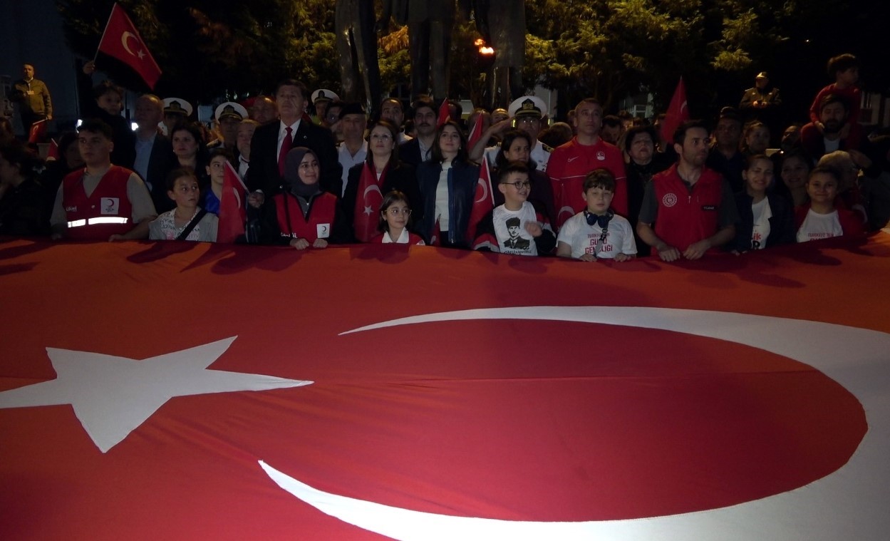 Fener alayında derbi heyecanı
