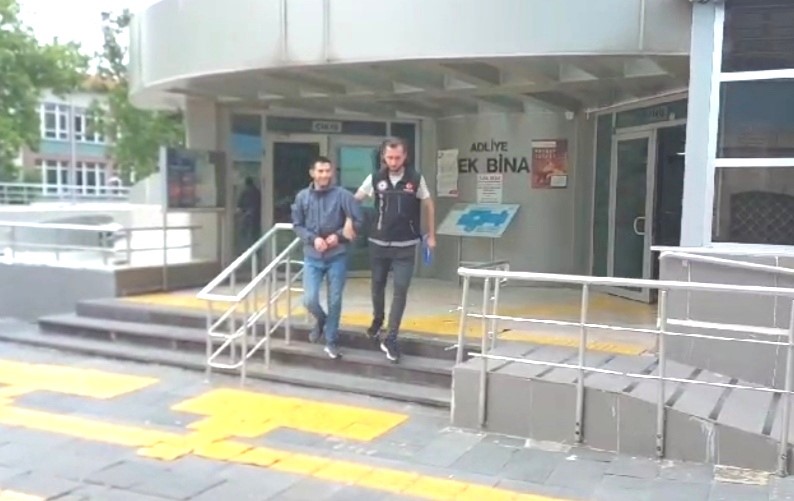 K&uuml;tahya&rsquo;da uyuşturucu madde ticareti yapan ş&uuml;pheli tutuklandı
