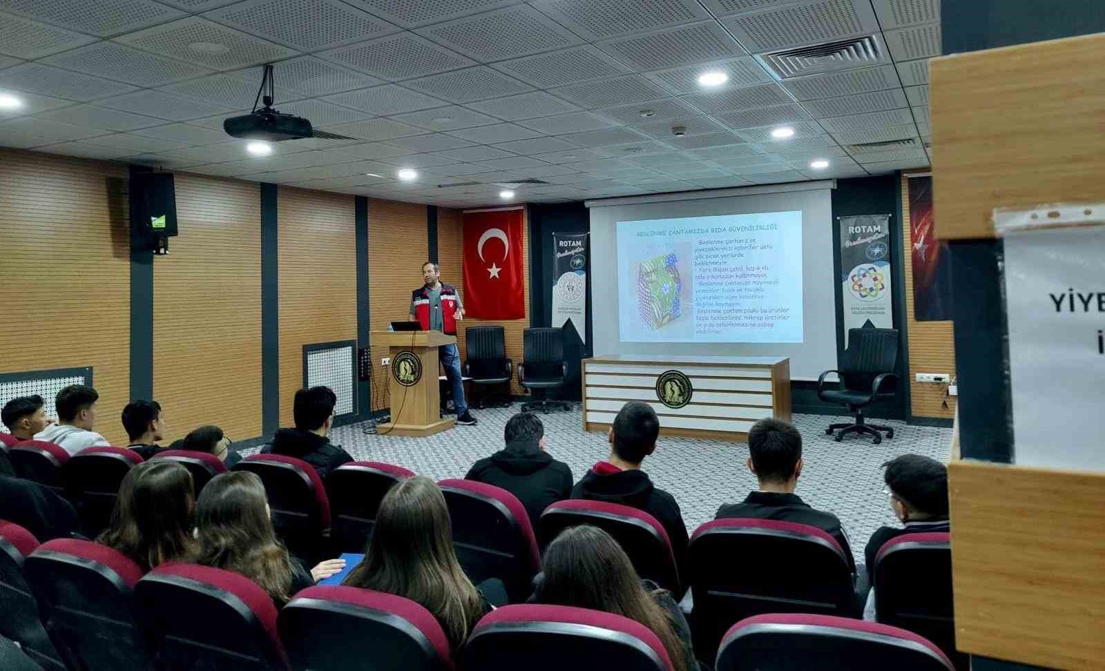 Tavşanlı&rsquo;da lise &ouml;ğrencilerine &ldquo;Gıda G&uuml;venilirliği ve Gıda İsrafı&rdquo; konulu eğitim
